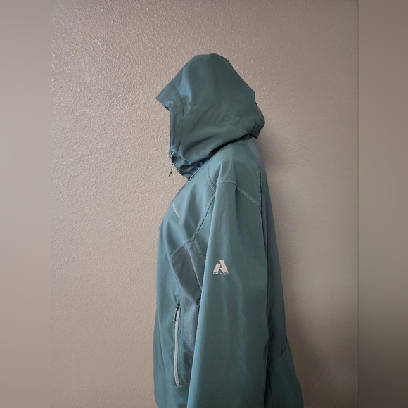 Eddie Bauer - Picture 5 of 7